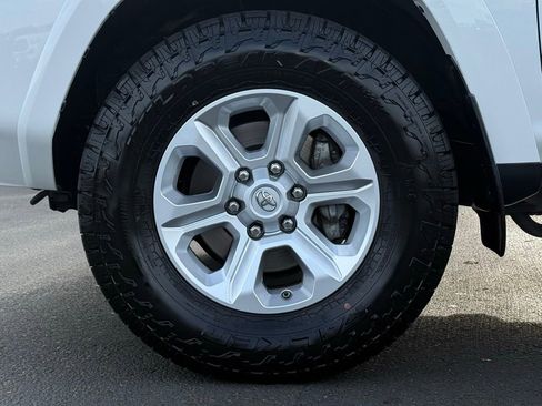 Certified 2021 Toyota 4Runner SR5 image 9