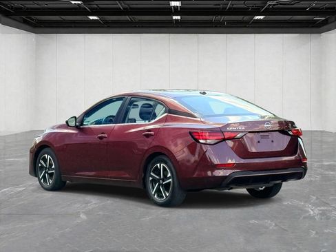 Used 2024 Nissan Sentra SV FWD image 7