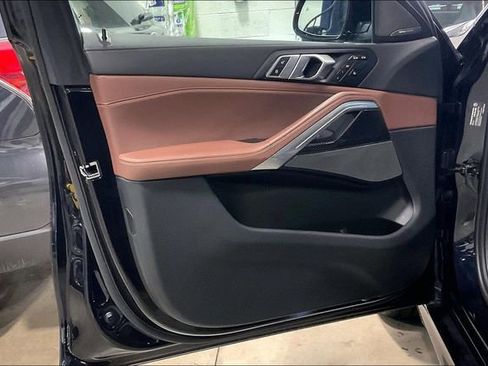 Used 2025 BMW X6 M60i w/ Dynamic Handling Package image 23