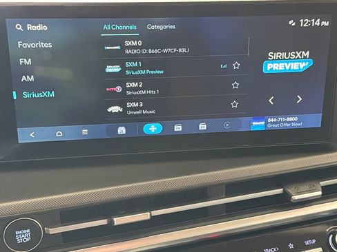 Used 2025 Hyundai Santa Fe SEL FWD image 8