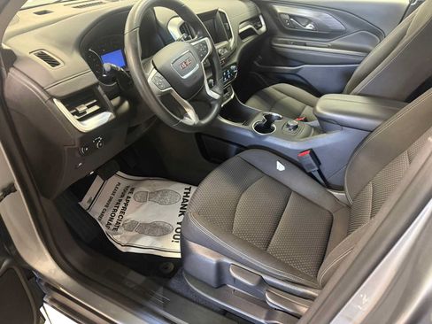 Used 2024 GMC Terrain SLE FWD image 19