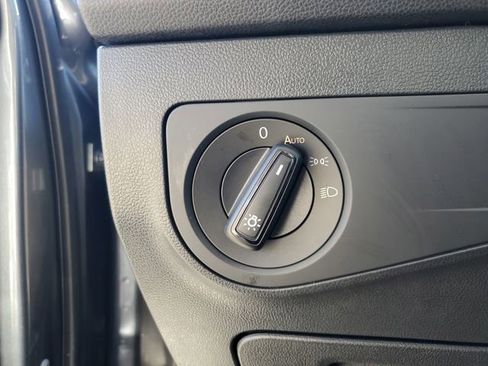 Certified 2024 Volkswagen Tiguan S image 28