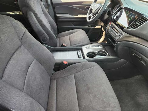 Used 2022 Honda Pilot Sport image 13