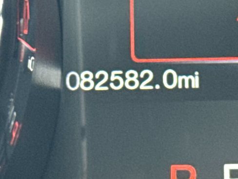 Used 2017 Ford Mustang Premium RWD image 25