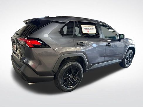 Certified 2025 Toyota RAV4 LE AWD/4WD image 5