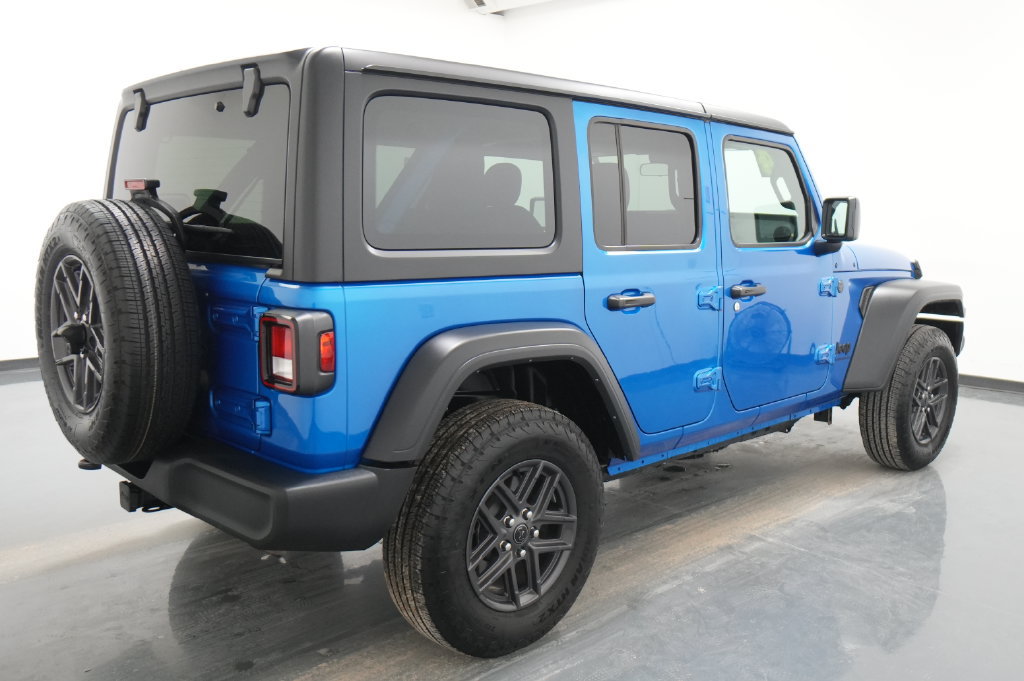 Used 2024 Jeep Wrangler Unlimited Sport AWD/4WD image 9