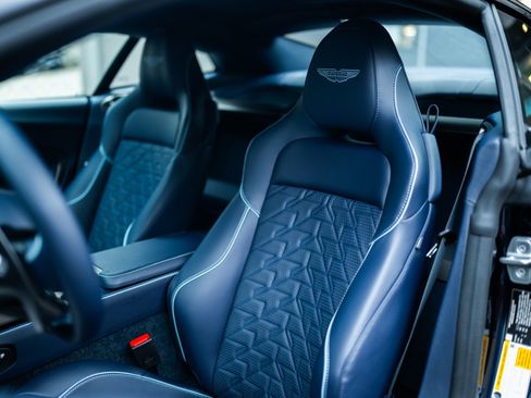 Used 2025 Aston Martin Vanquish RWD image 45
