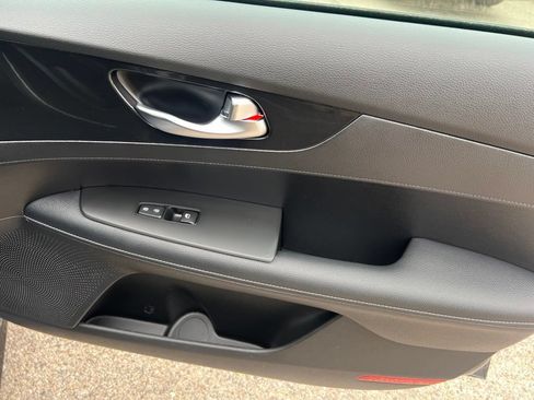Certified 2023 Kia Forte GT-Line w/ GT-Line Technology Package FWD image 20