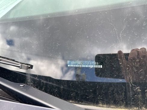 Used 2025 Kia Telluride LX image 15