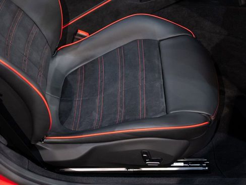 Used 2025 Ferrari Roma Spider image 36