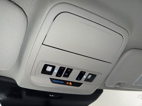 New 2026 Ford Explorer Active w/ Active Comfort Package image 30