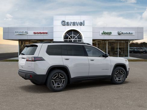 New 2026 Jeep Cherokee Laredo AWD/4WD image 4