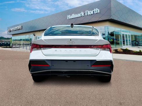 New 2025 Hyundai Elantra Limited image 6