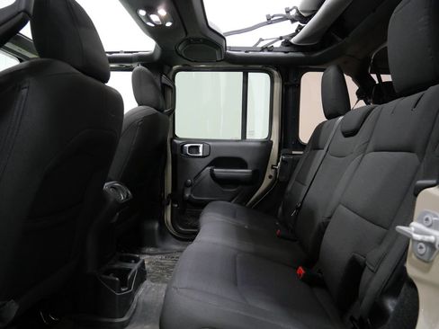 Used 2022 Jeep Wrangler Unlimited Sport AWD/4WD image 26