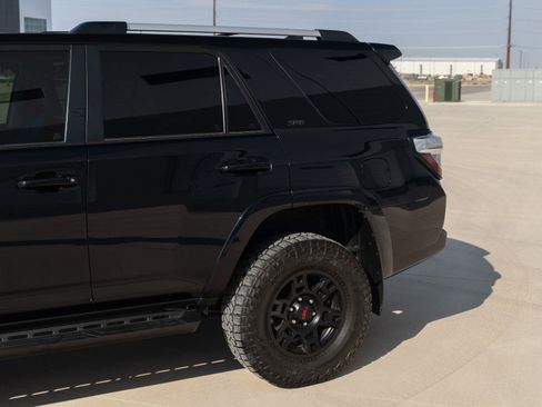 Used 2023 Toyota 4Runner SR5 Premium w/ Moonroof Package AWD/4WD image 14