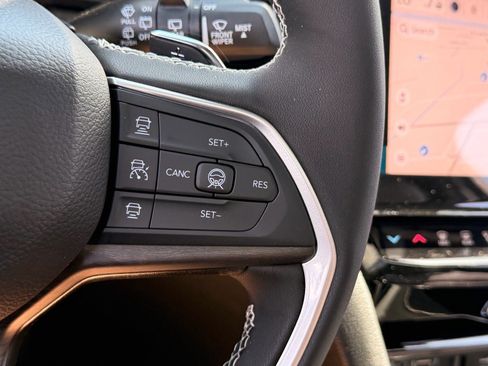 New 2026 Jeep Grand Cherokee Limited AWD/4WD image 14
