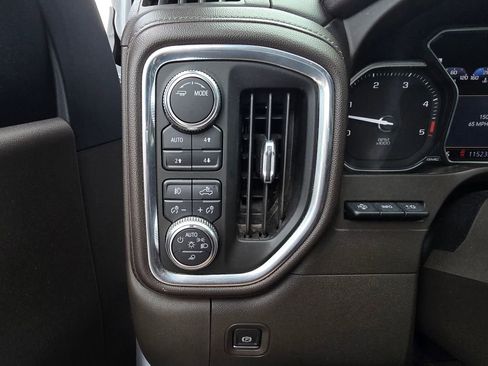 Used 2021 GMC Sierra 2500 Denali w/ Denali Ultimate Package AWD/4WD image 12