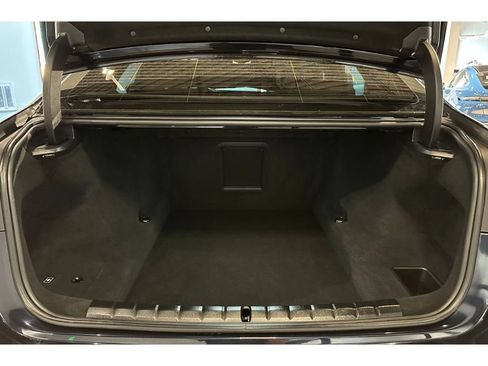 Used 2024 BMW 760i xDrive w/ Premium Package 2 image 16