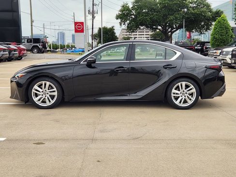 Used 2023 Lexus IS 300 w/ Comfort Package RWD image 4