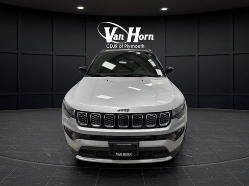 Certified 2025 Jeep Compass Limited image 10
