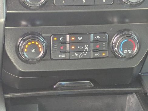 Used 2022 Ford F250 XLT w/ XLT Premium Package AWD/4WD image 27