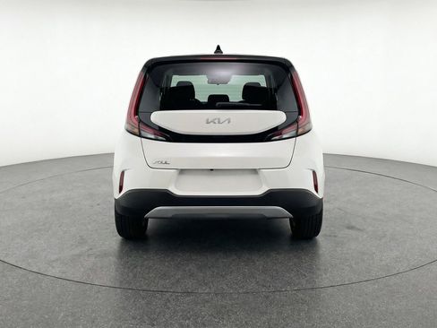 Used 2025 Kia Soul LX w/ LX Technology Package FWD image 7