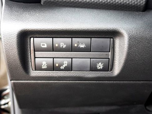 Used 2025 Nissan Kicks Play S image 16