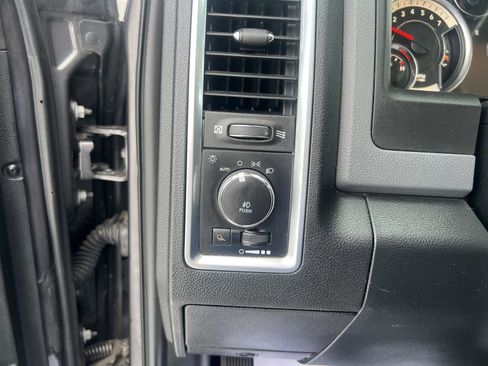 Used 2018 RAM 1500 Big Horn image 13