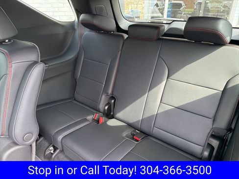 New 2026 Chevrolet Traverse RS w/ LPO, Floor Liner Package AWD/4WD image 35
