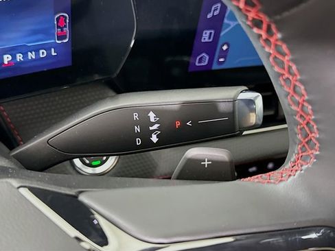 New 2026 Chevrolet Equinox RS w/ Convenience Package III FWD image 19