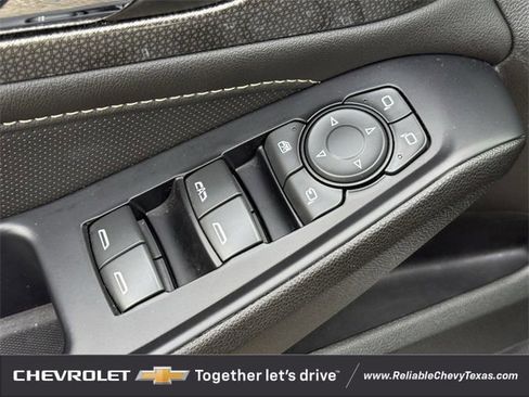 Certified 2022 Chevrolet Traverse Premier w/ Redline Edition image 29