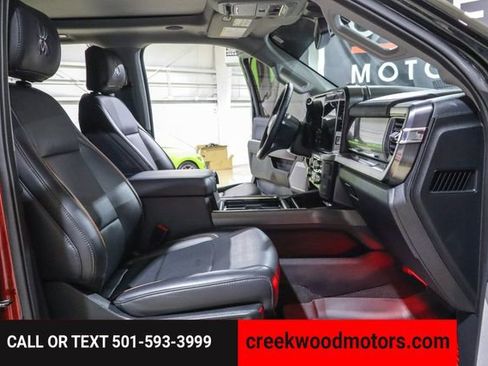 Used 2025 Ford F250 Lariat w/ Lariat Ultimate Package image 11