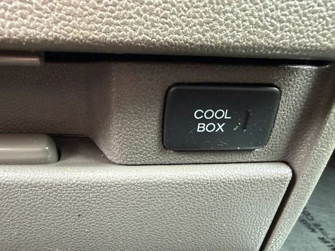 Used 2012 Honda Odyssey Touring Elite image 39
