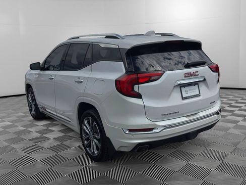 Used 2020 GMC Terrain Denali w/ Denali Premium Package AWD/4WD image 5
