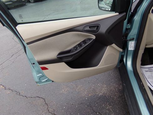 Used 2012 Ford Focus SE image 12