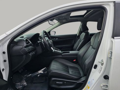 Used 2019 Honda Insight Touring image 19