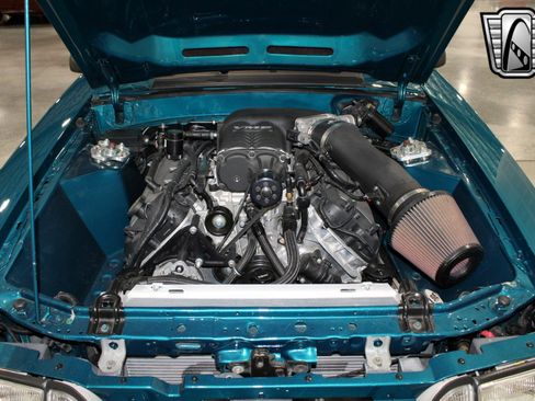 Used 1993 Ford Mustang LX image 9
