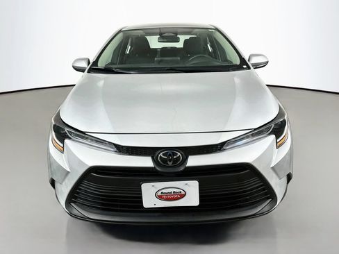 Used 2024 Toyota Corolla LE FWD image 2