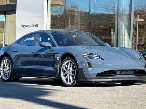 Used 2025 Porsche Taycan Turbo GT image 10