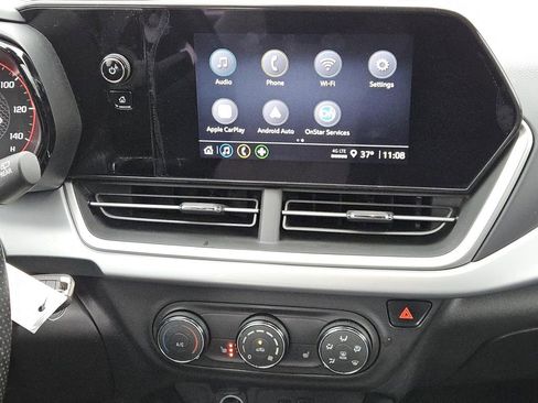 Certified 2024 Chevrolet Trax RS w/ Driver Confidence Package image 12