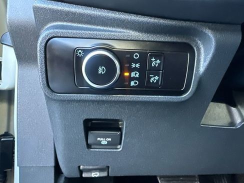 Used 2025 Ford Bronco Outer Banks image 25