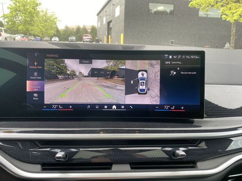 Used 2024 BMW X6 xDrive40i w/ Parking Assistance Package image 24