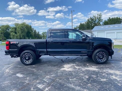New 2026 Ford F250 Platinum w/ FX4 Off-Road Package AWD/4WD image 6