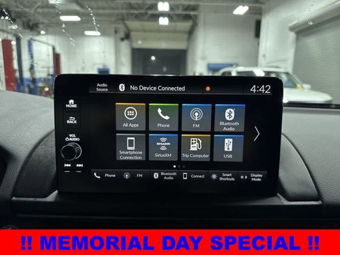 Used 2025 Honda Pilot TrailSport image 21