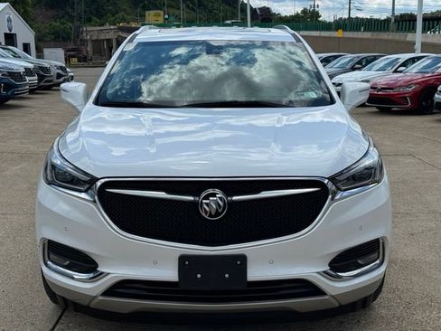 Used 2018 Buick Enclave Premium w/ LPO, Luxury Package AWD/4WD image 8
