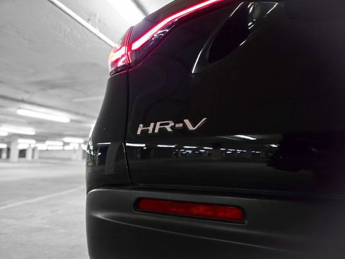 Certified 2023 Honda HR-V Sport image 10