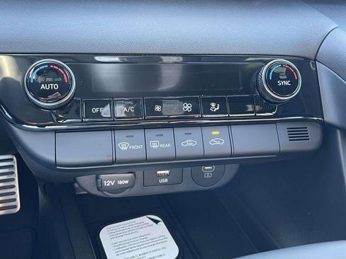 New 2026 Hyundai Elantra Sport image 33