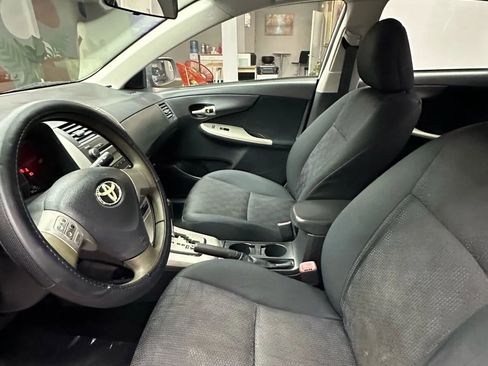 Used 2010 Toyota Corolla S image 12