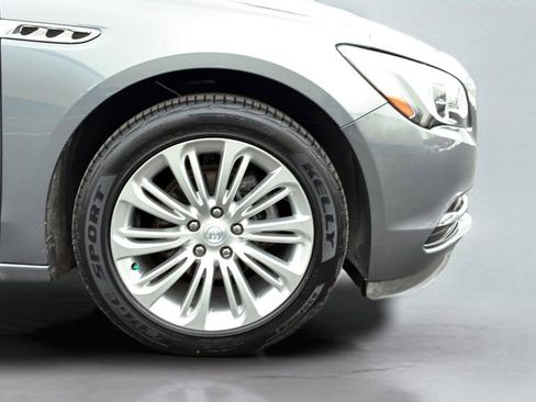 Used 2018 Buick LaCrosse Essence w/ Sights and Sounds Package image 21