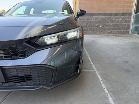 Used 2025 Honda Civic Sport image 11